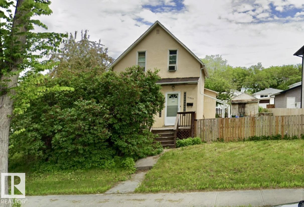 11933 70 ST NW, edmonton, Alberta