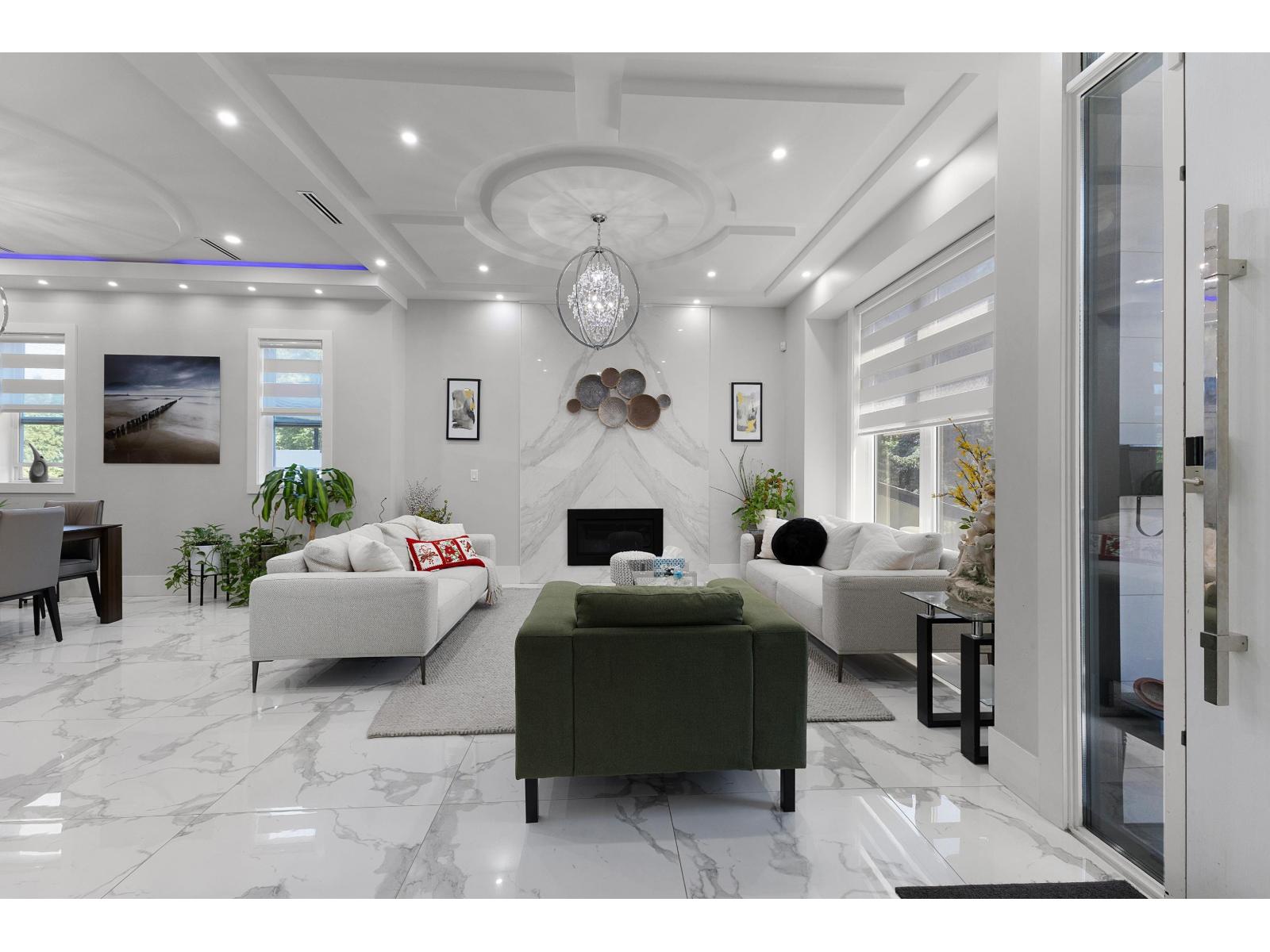 12842 Carluke Crescent, Surrey, British Columbia  V3V 6R4 - Photo 4 - R3138301