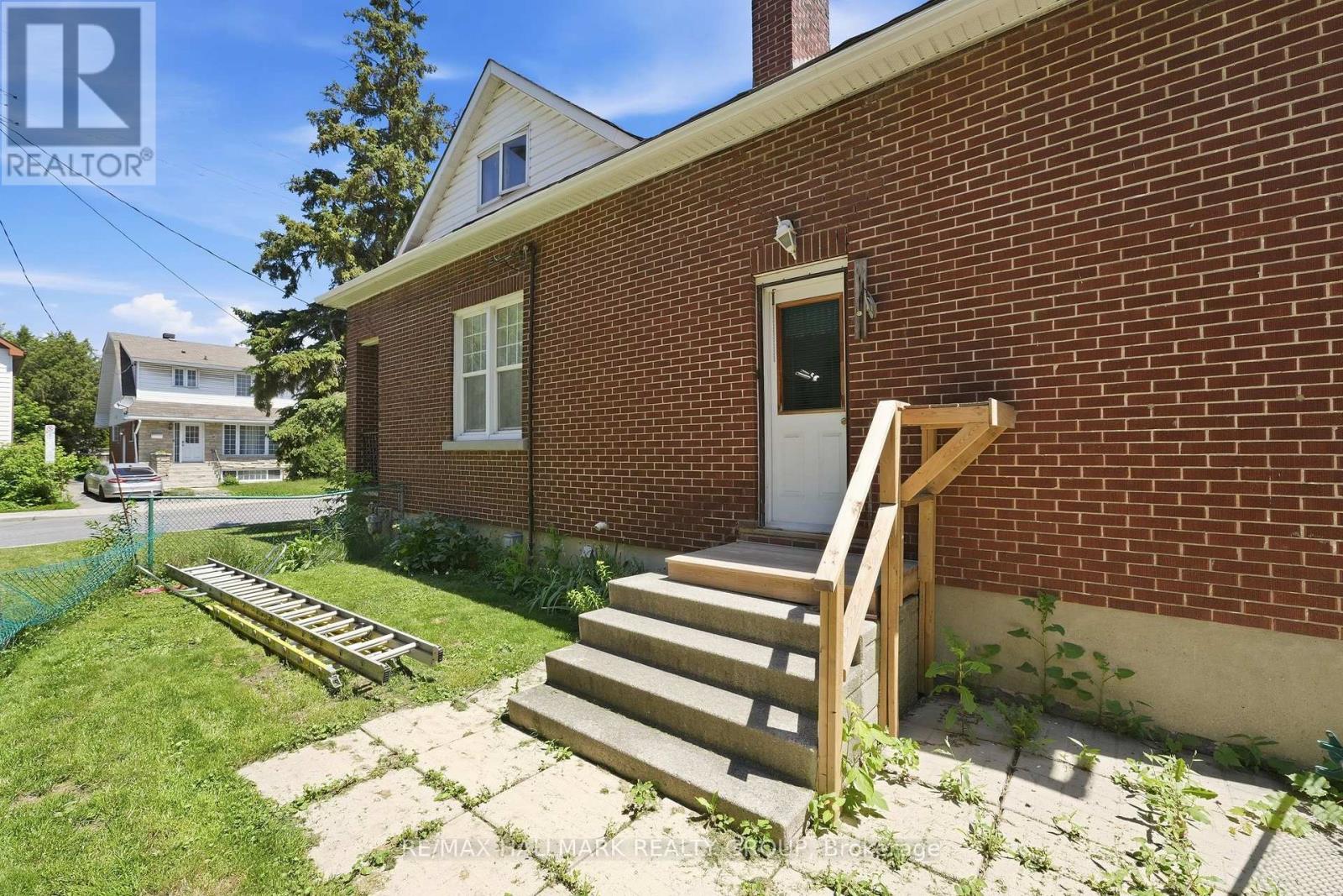 70 Queen Mary Street, Ottawa, Ontario  K1K 1X7 - Photo 5 - X13491502