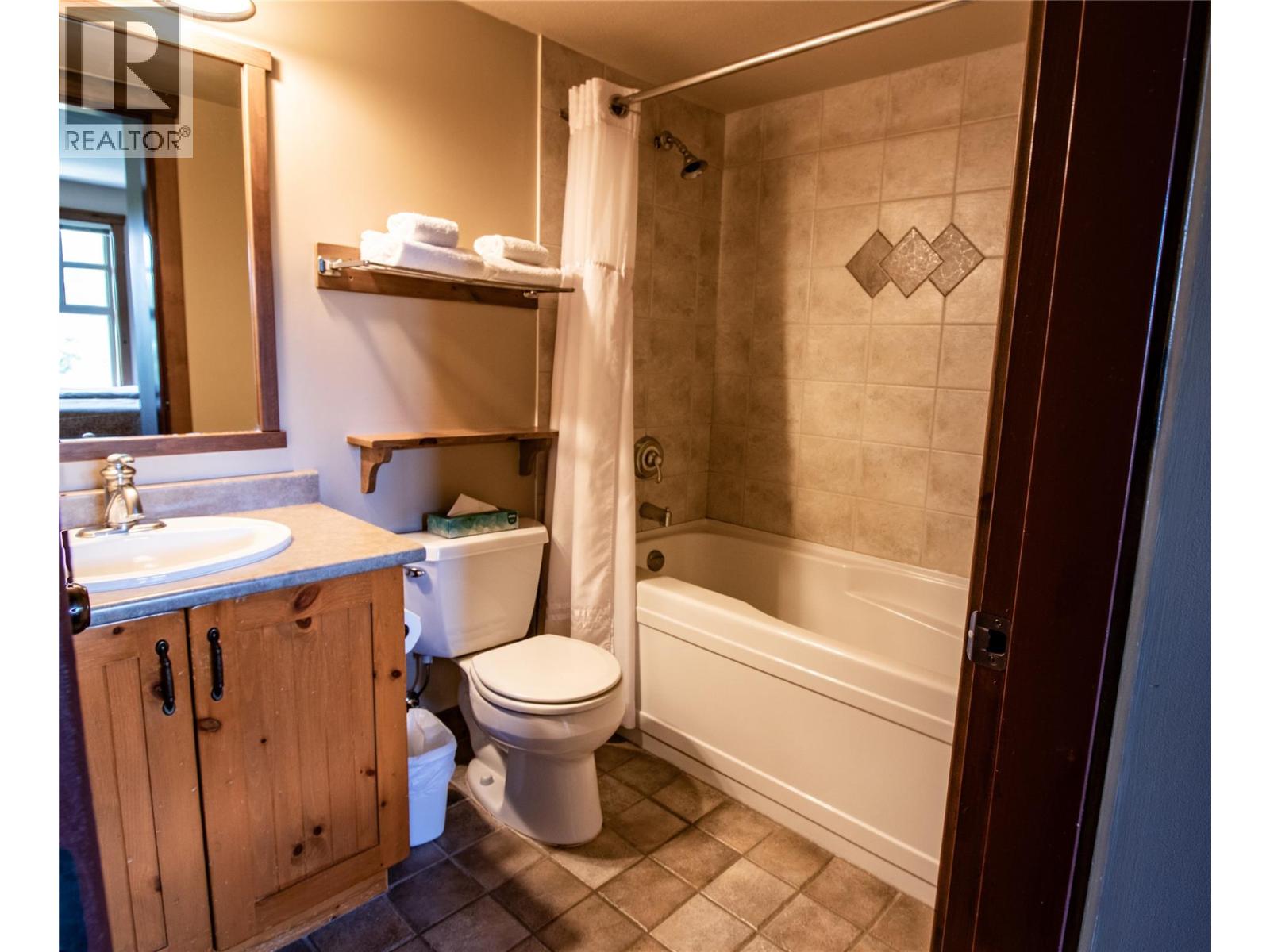 2090 Summit Drive Unit# 417, Panorama, British Columbia  V0A 1T0 - Photo 18 - 10392777