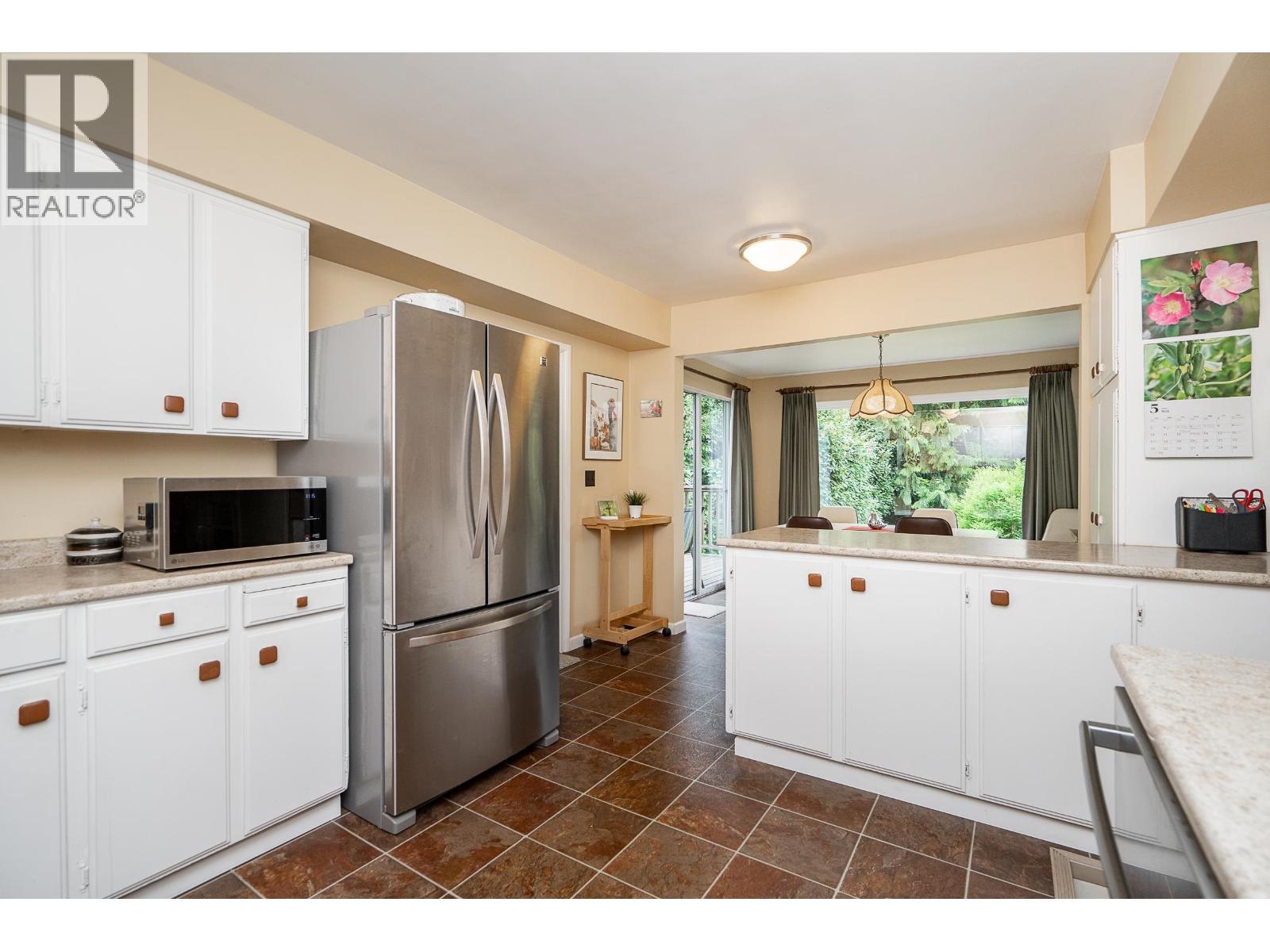 612 Hillcrest Street, Coquitlam, British Columbia  V3J 6N8 - Photo 13 - R3140122
