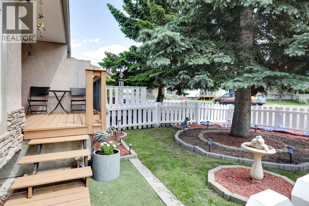 136 Abalone Place NE, Calgary, Alberta  T2A 6N1 - Photo 4 - A2322403