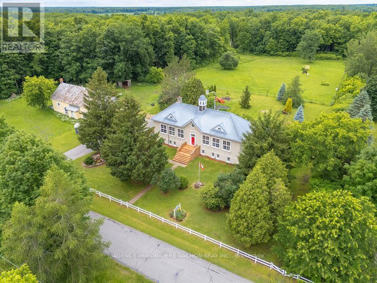 21481 BUTTERNUT LANE, South Glengarry, Ontario