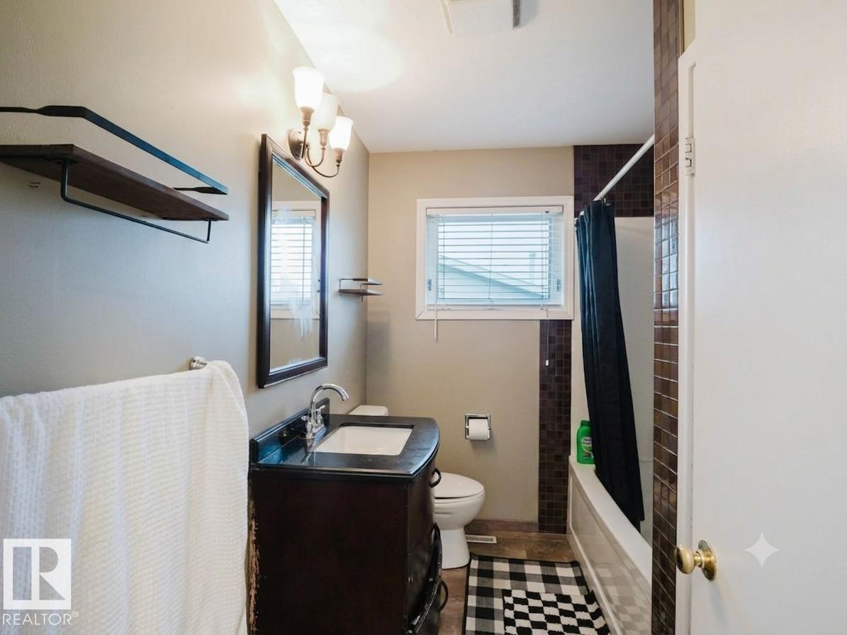 7515 130 Av NW, Edmonton, Alberta  T5C 1Y3 - Photo 10 - E4495722