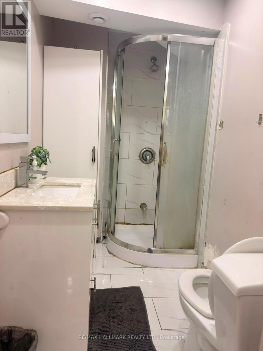 Basement - 240 Vauxhall Drive, Toronto, Ontario  M1P 1R7 - Photo 2 - E13491480