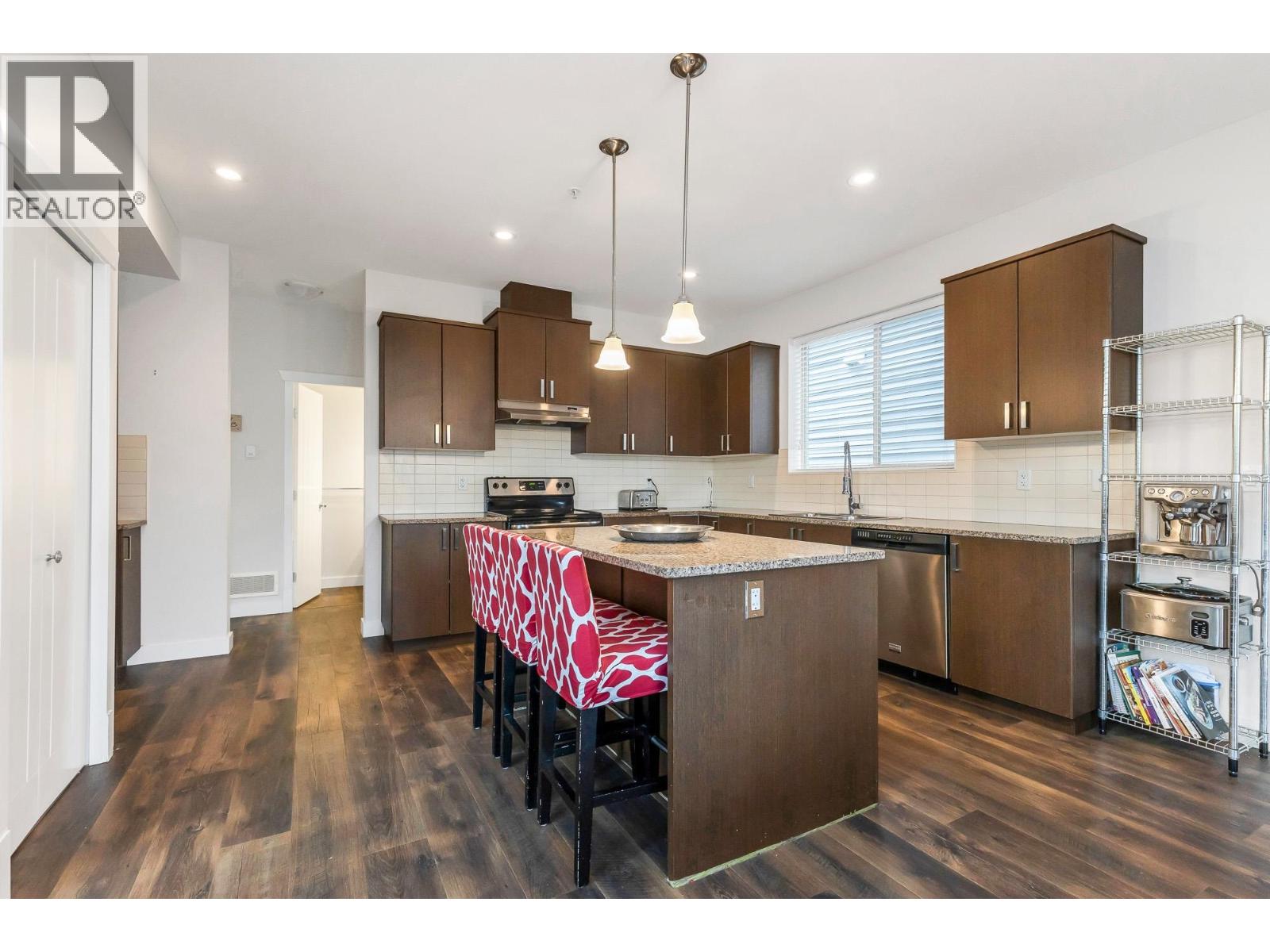 10777 Erskine Street, Maple Ridge, British Columbia  V2W 0E9 - Photo 3 - R3140041