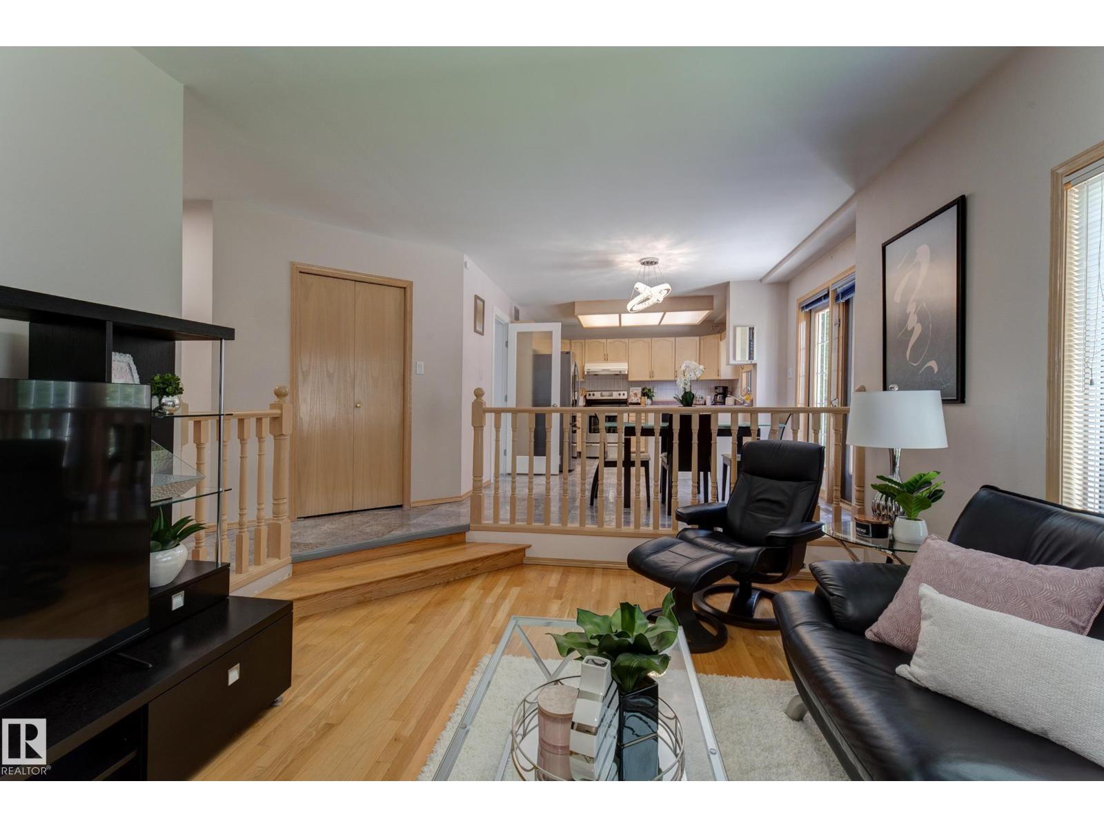 1108 112a St NW, Edmonton, Alberta  T6J 6S1 - Photo 23 - E4495730