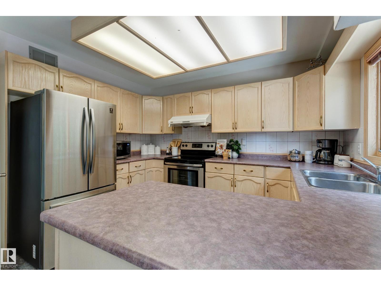 1108 112a St NW, Edmonton, Alberta  T6J 6S1 - Photo 12 - E4495730