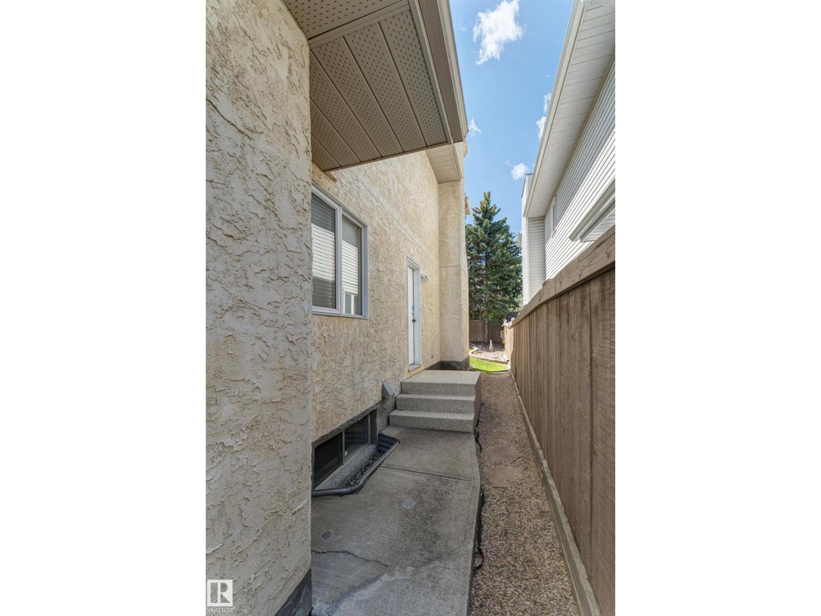 1108 112a St NW, Edmonton, Alberta  T6J 6S1 - Photo 56 - E4495730