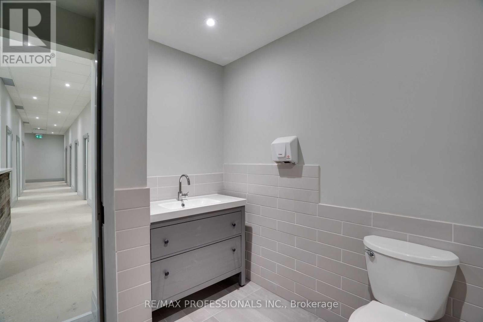 107 - 523 The Queensway Way, Toronto, Ontario  M8Y 1J7 - Photo 11 - W13491504