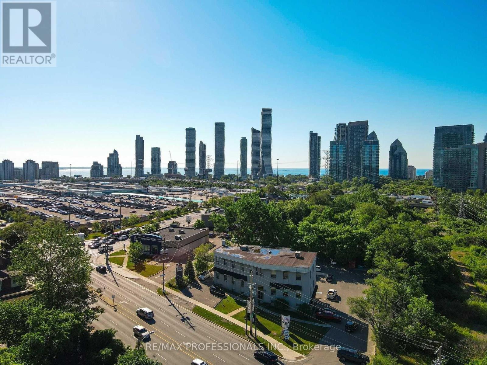 107 - 523 The Queensway Way, Toronto, Ontario  M8Y 1J7 - Photo 3 - W13491504