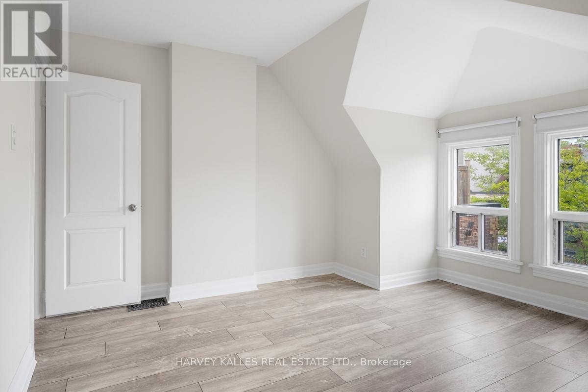 Upper - 910 Bloor Street W, Toronto, Ontario  M6H 1L1 - Photo 20 - W13466090
