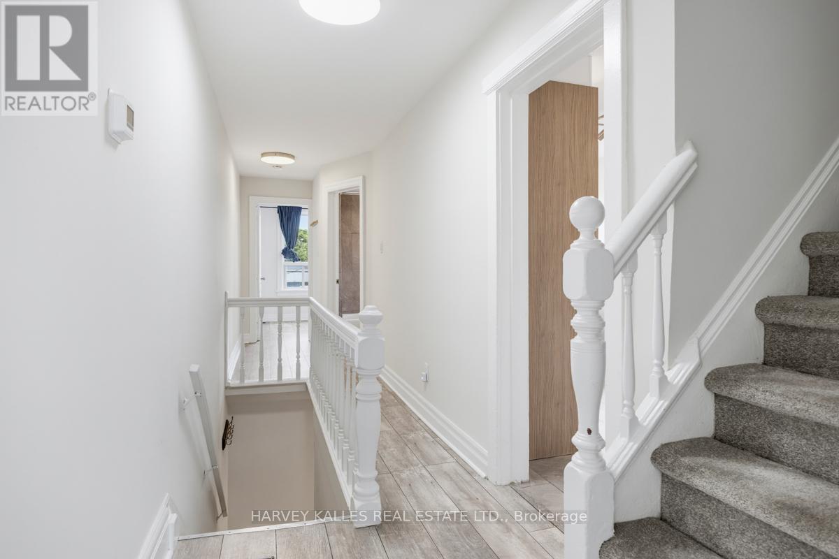 Upper - 910 Bloor Street W, Toronto, Ontario  M6H 1L1 - Photo 22 - W13466090