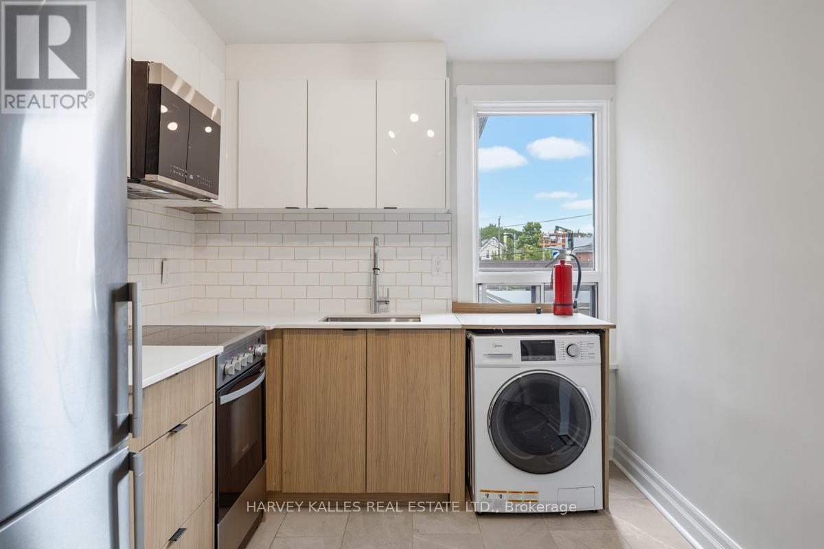 Upper - 910 Bloor Street W, Toronto, Ontario  M6H 1L1 - Photo 5 - W13466090