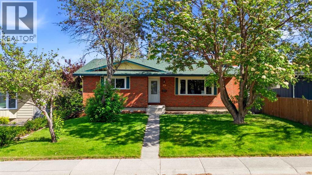 1251 Hunterquay Hill NW, calgary, Alberta