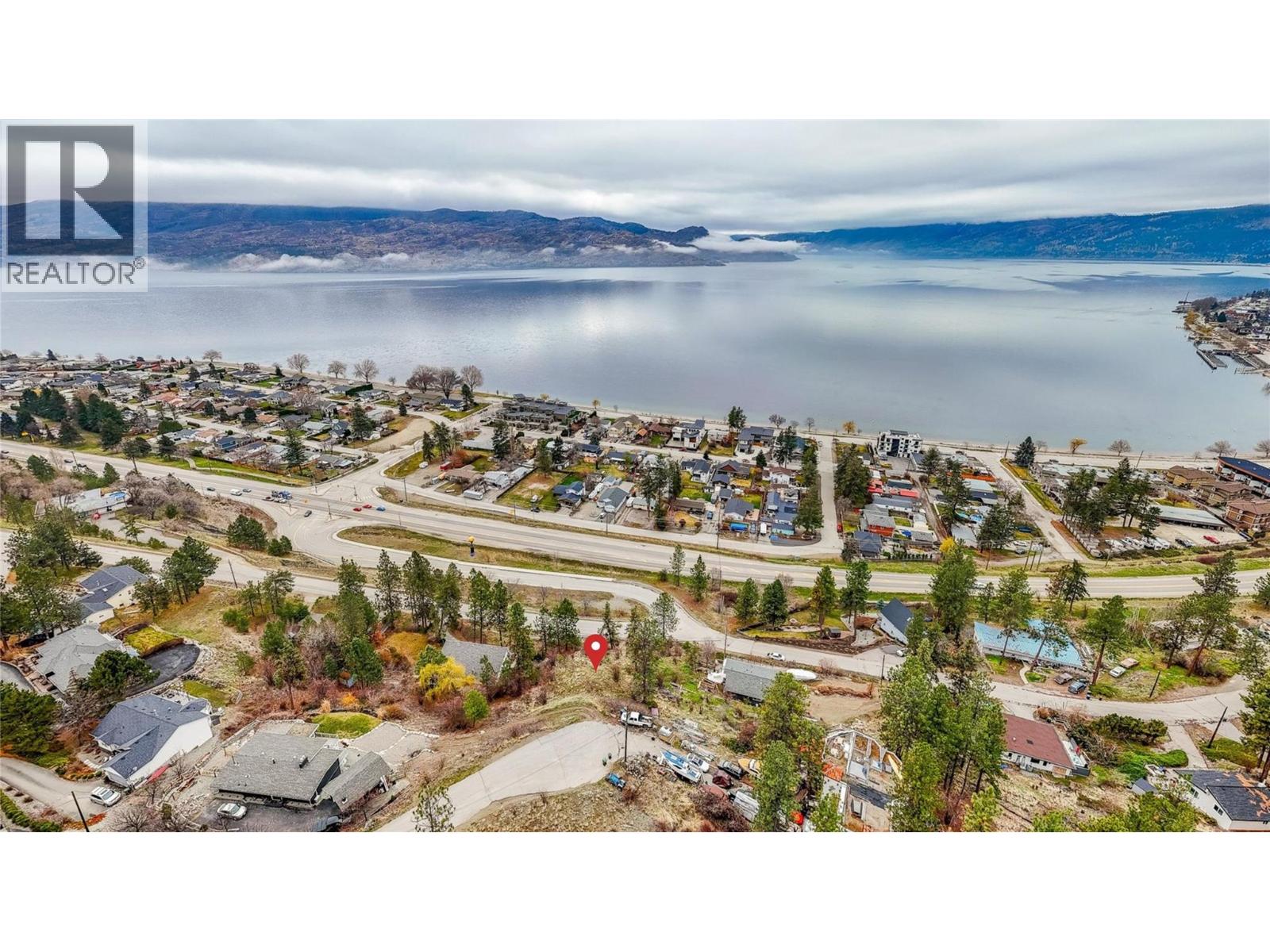 4290 1st Avenue, Peachland, British Columbia