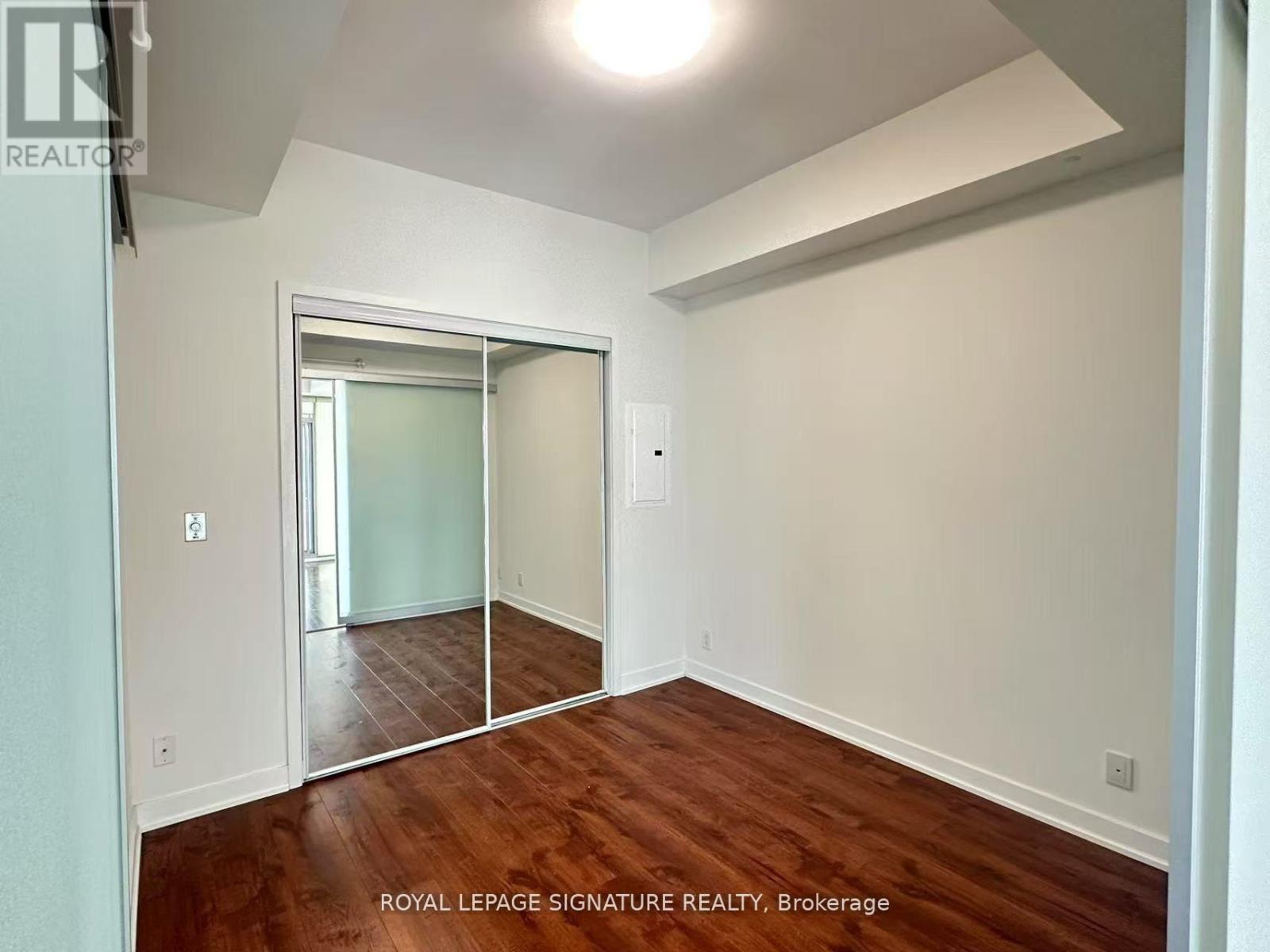 2401 - 14 York Street, Toronto, Ontario  M5J 2Z2 - Photo 6 - C13491566