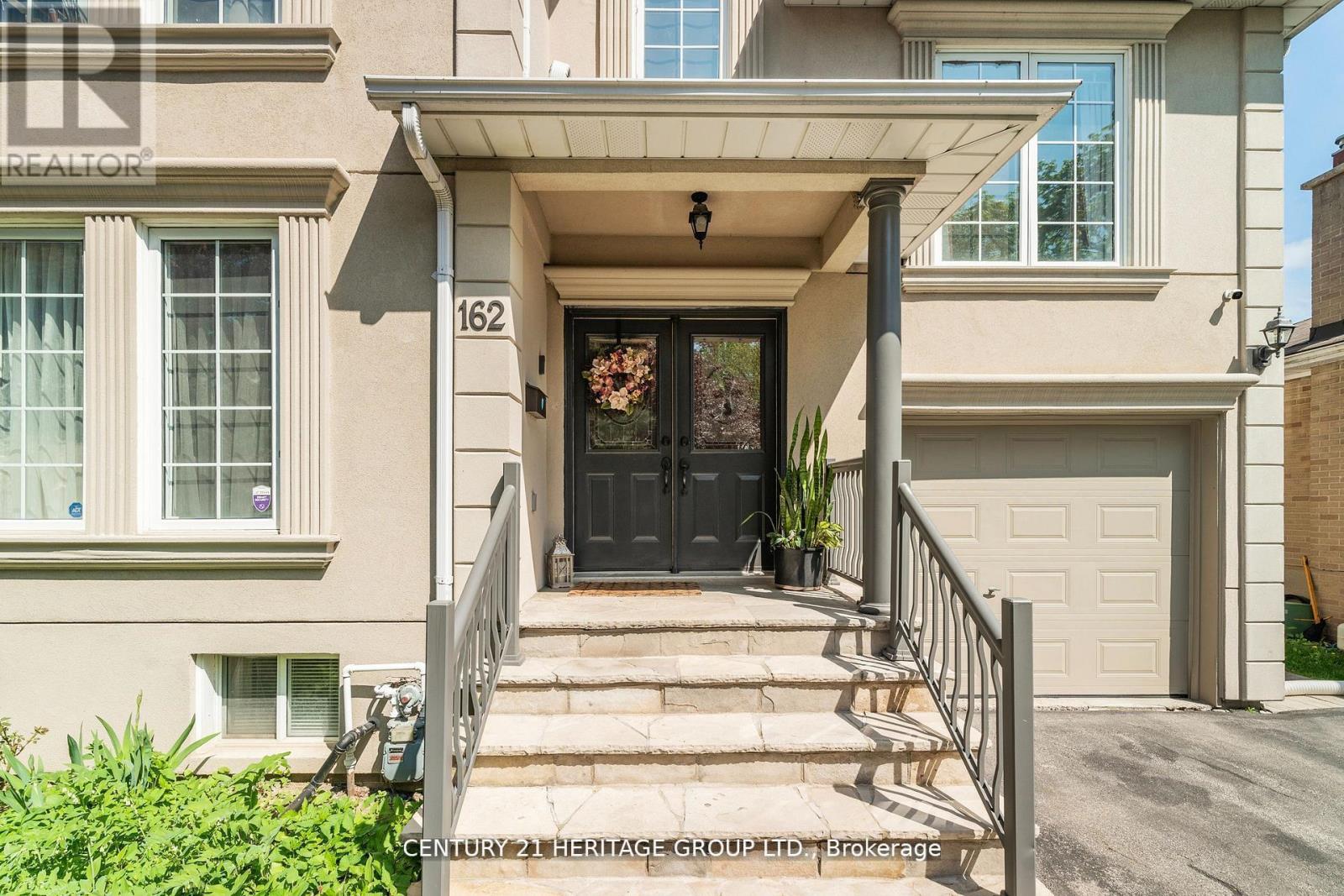 162 Goulding Avenue, Toronto, Ontario  M2M 1L7 - Photo 3 - C13491578