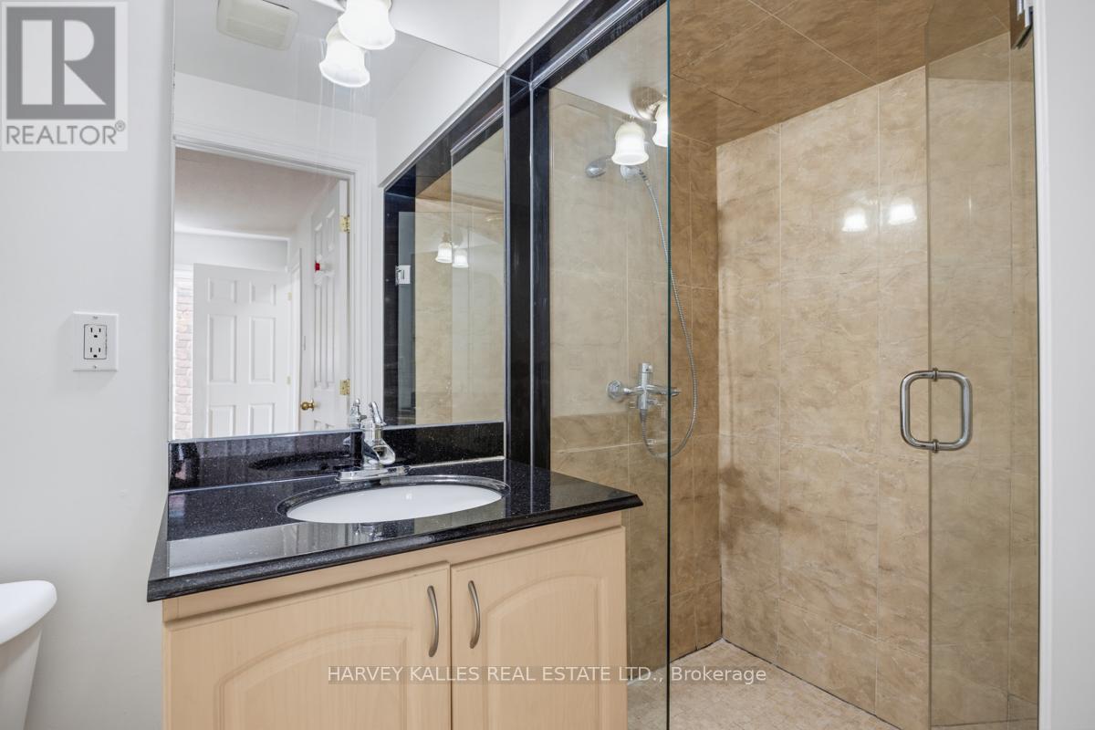 Upper - 916 Bloor Street W, Toronto, Ontario  M6H 1L1 - Photo 19 - W13447004