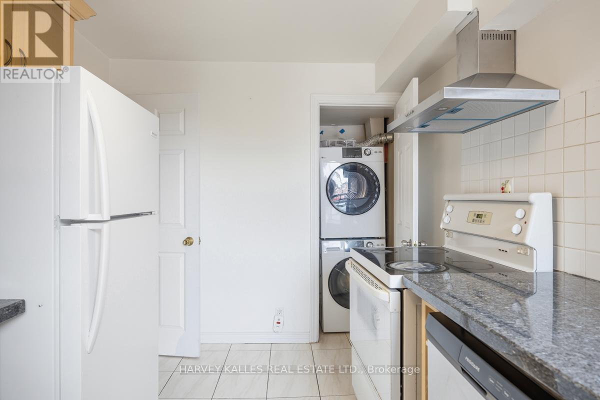 Upper - 916 Bloor Street W, Toronto, Ontario  M6H 1L1 - Photo 4 - W13447004