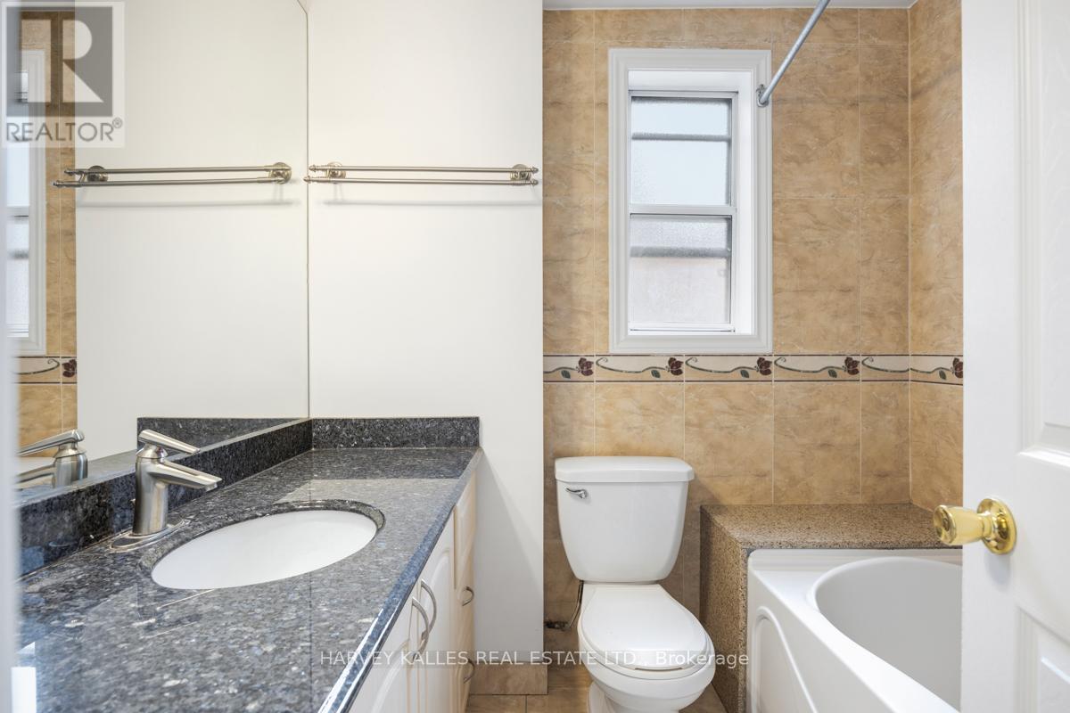 Upper - 916 Bloor Street W, Toronto, Ontario  M6H 1L1 - Photo 14 - W13447004