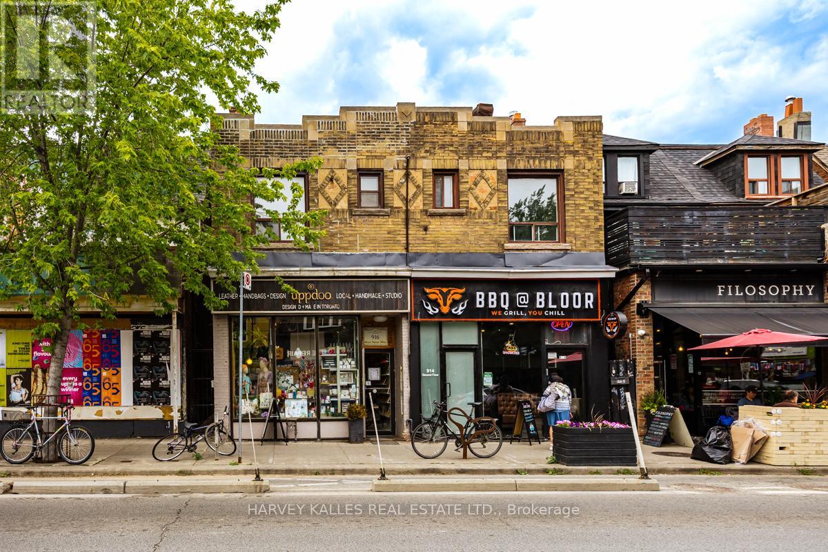 UPPER - 916 BLOOR STREET W, Toronto, Ontario