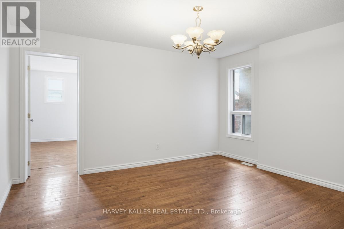 Upper - 916 Bloor Street W, Toronto, Ontario  M6H 1L1 - Photo 5 - W13447004