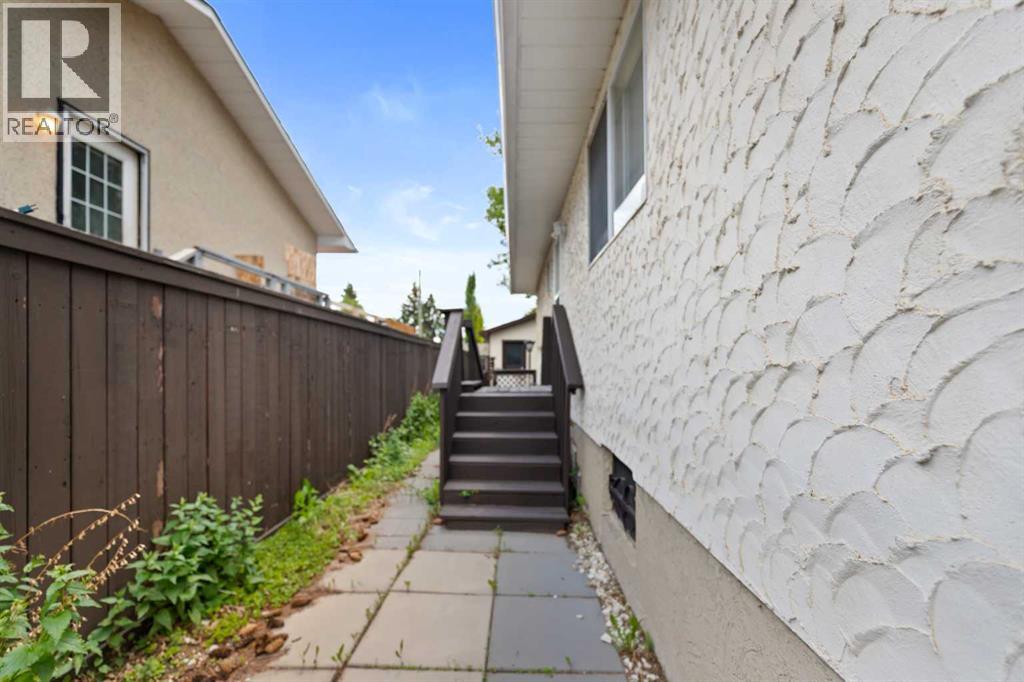 6756 Huntchester Road Ne, Calgary, Alberta  T2K 5E7 - Photo 5 - A2323997