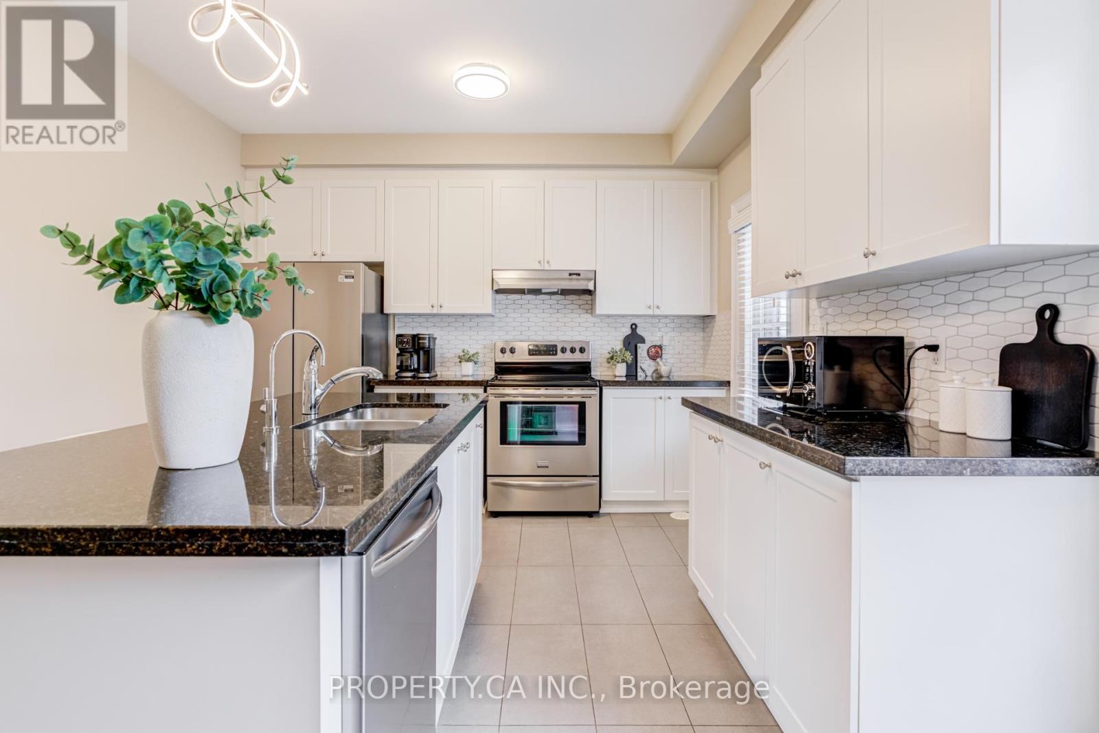 16 - 10060 Keele Street, Vaughan, Ontario  L6A 4V6 - Photo 9 - N13491552