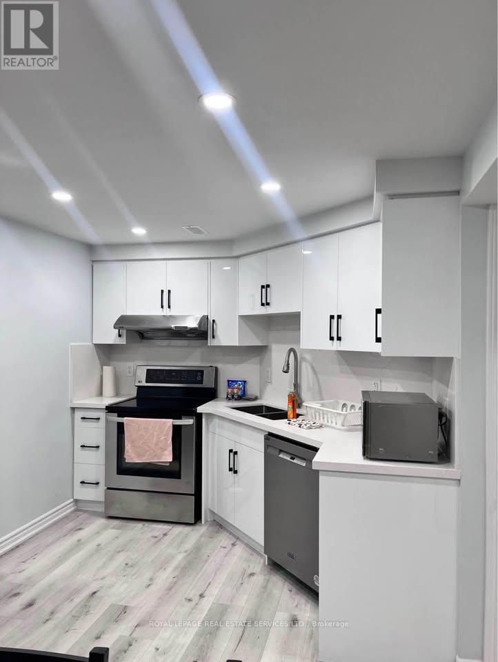 Lower - 171 River Glen Boulevard, Oakville, Ontario  L6H 5Y6 - Photo 3 - W13491602
