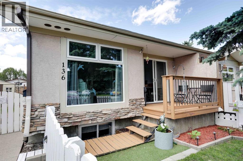 136 Abalone Place Ne, Calgary, Alberta  T2A 6N1 - Photo 2 - A2322403