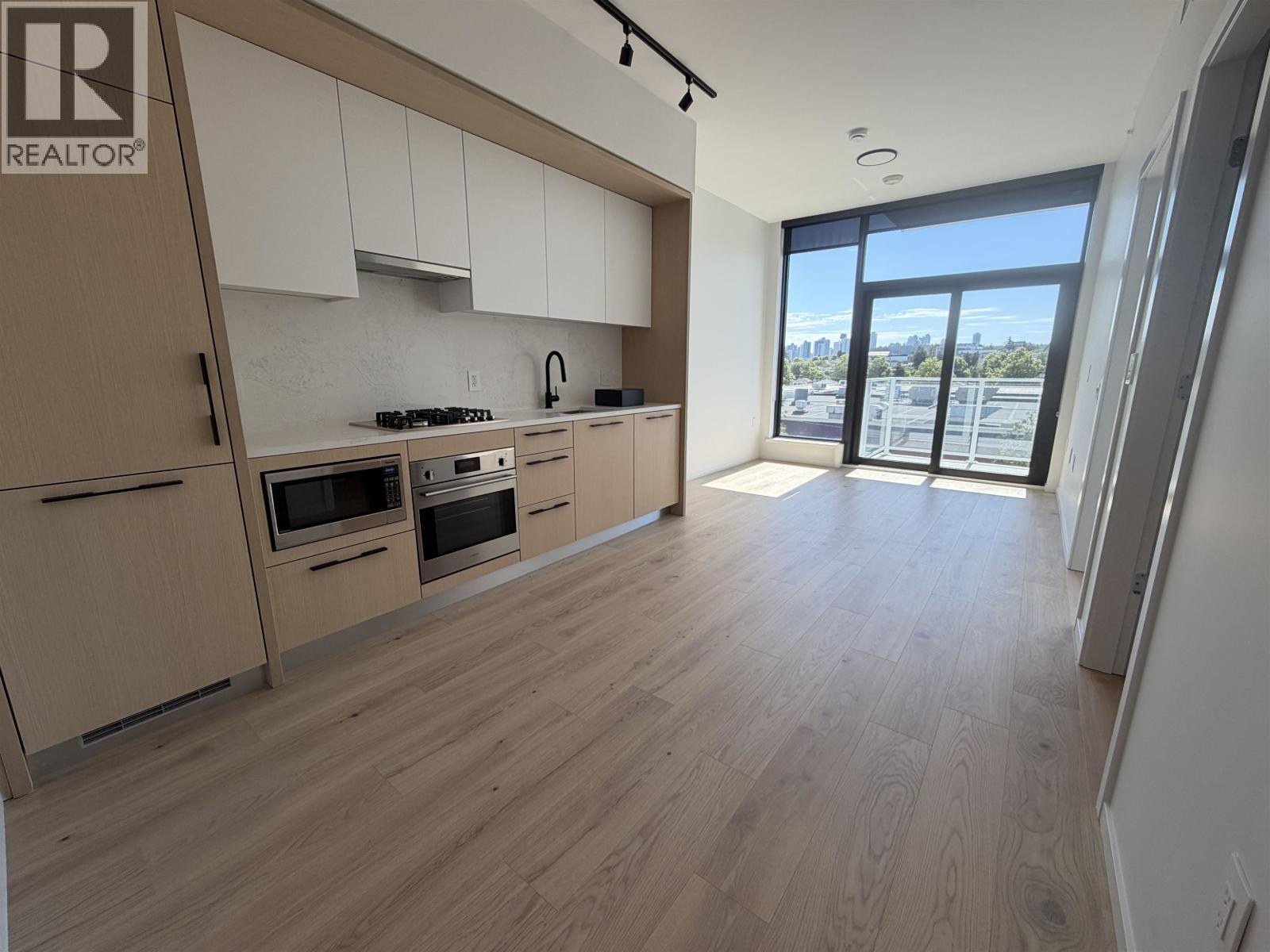 462 5189 EARLES STREET, Vancouver, British Columbia