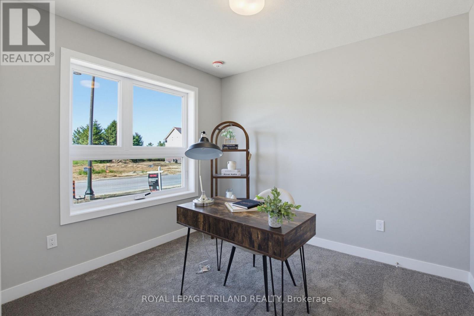 146 Styles Drive, St. Thomas, Ontario  N5R 0R1 - Photo 6 - X12491446
