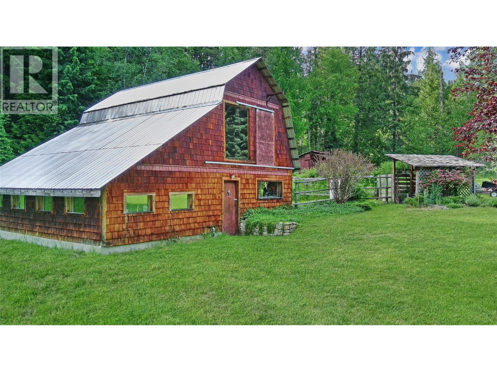7421 Avis Road, Winlaw, British Columbia  V0G 2J0 - Photo 24 - 10392646