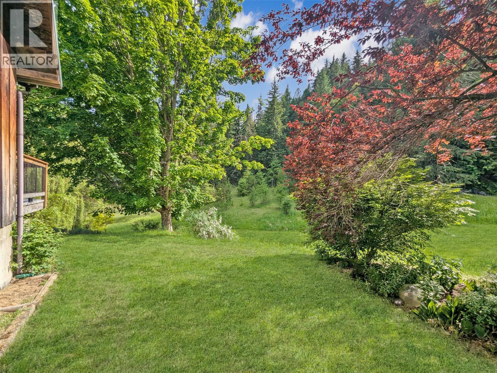 7421 Avis Road, Winlaw, British Columbia  V0G 2J0 - Photo 9 - 10392646