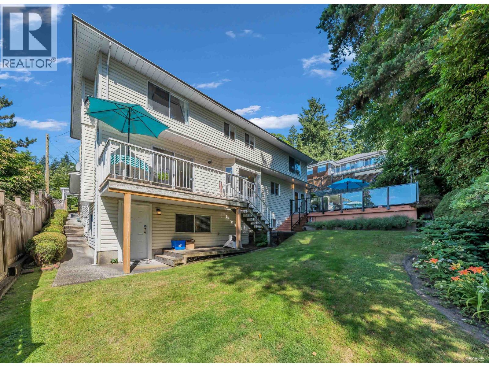 3898 Fromme Road, North Vancouver, British Columbia  V7K 2G2 - Photo 6 - R3140043