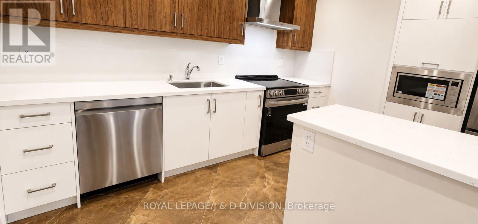 201 - 2579 Yonge Street, Toronto, Ontario  M4P 2J1 - Photo 5 - C13488578