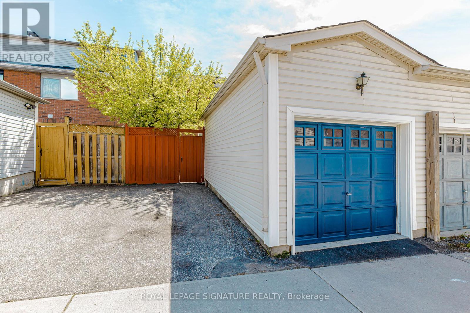 120 Tarragona Boulevard, Toronto, Ontario  M6N 5C5 - Photo 26 - W13486528