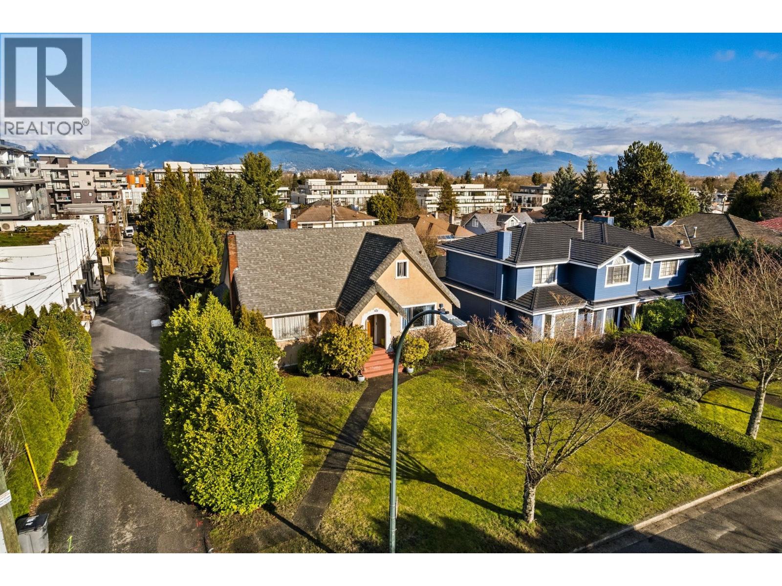 475 W 27th Avenue, Vancouver, British Columbia  V5Y 2K4 - Photo 4 - R3140153