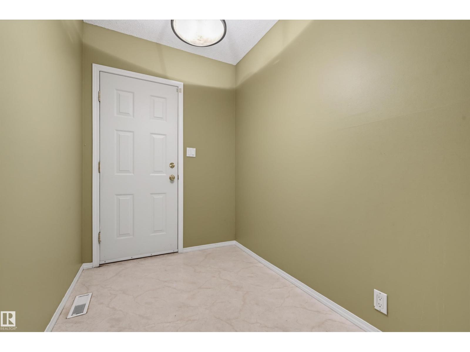 3211 104 St NW, Edmonton, Alberta  T6J 3N5 - Photo 24 - E4495741