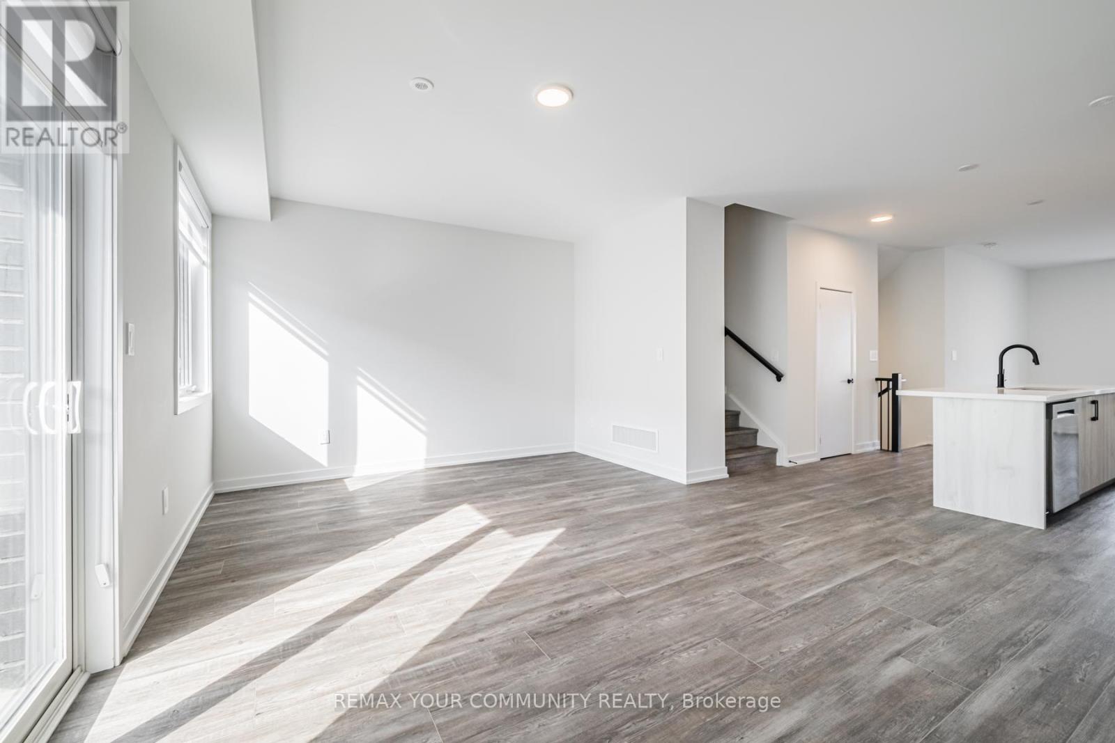 16 Agnes Lane, Richmond Hill, Ontario  L4B 0J4 - Photo 18 - N13491630