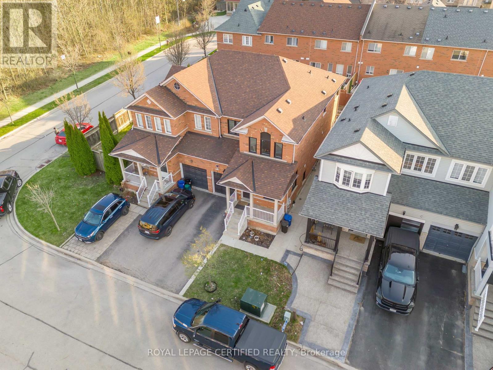 147 Waters Boulevard, Milton, Ontario  L9T 6K5 - Photo 3 - W13491632