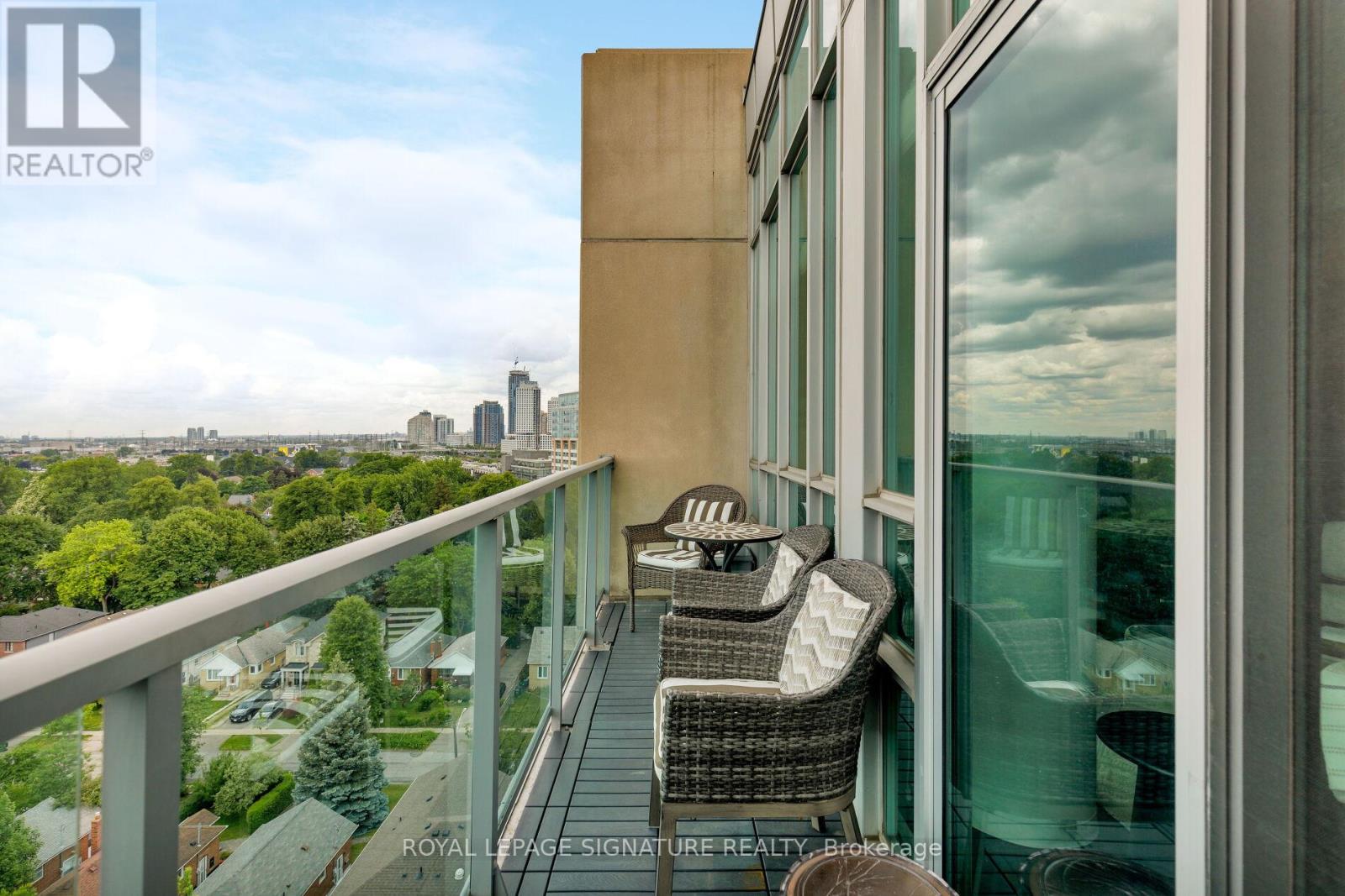 1011 - 3391 Bloor Street W, Toronto, Ontario  M8X 1G3 - Photo 9 - W13491636