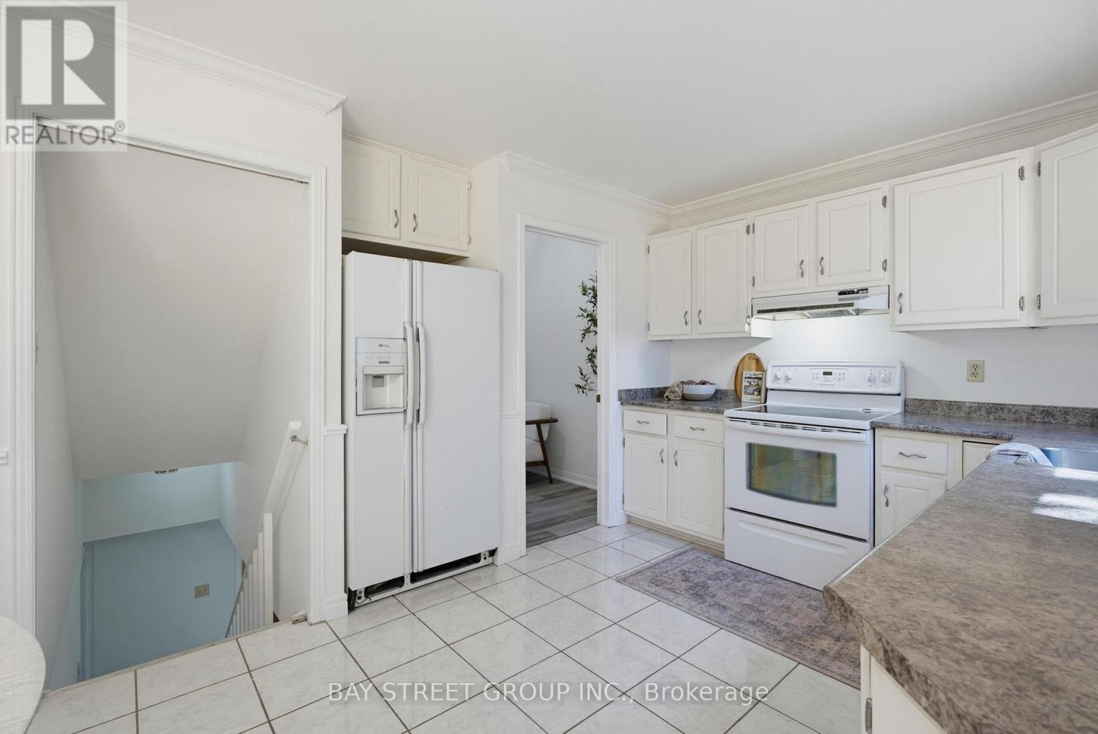172 Chepstow Close, London North, Ontario  N6G 3S2 - Photo 11 - X13491620