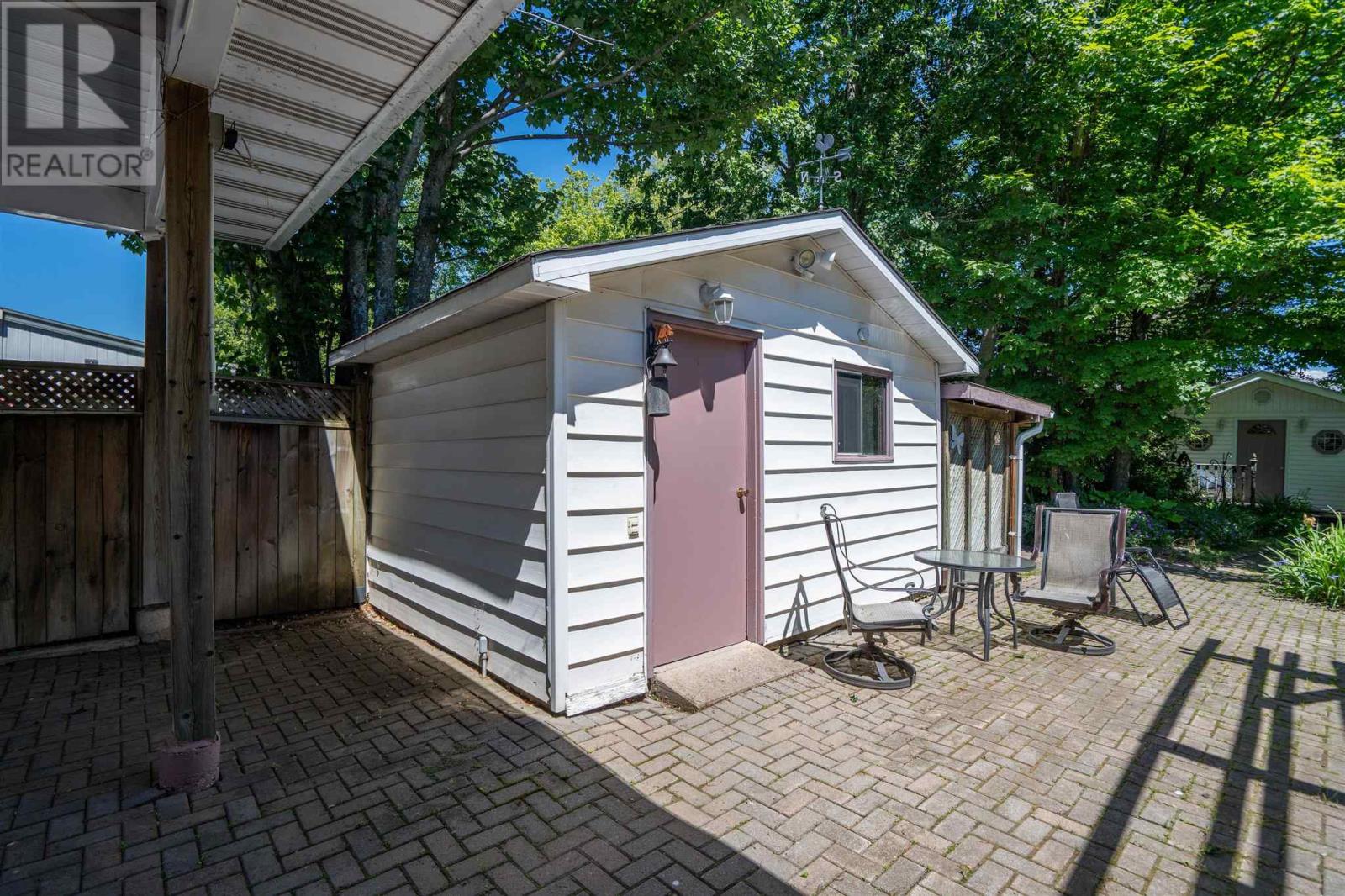 152 Fort Creek Dr, Sault Ste. Marie, Ontario  P6C 5T9 - Photo 34 - SM261599