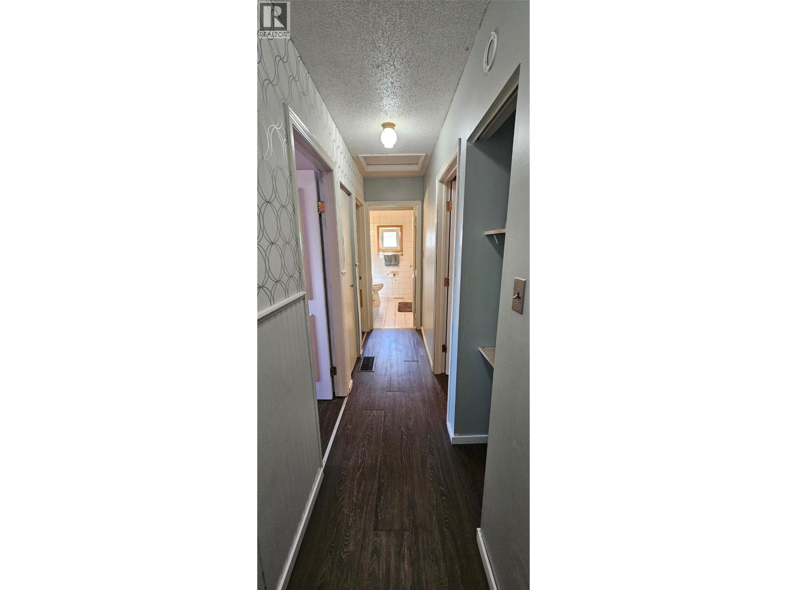 403 Balsam Street, Sparwood, British Columbia  V0B 2G0 - Photo 19 - 10392230