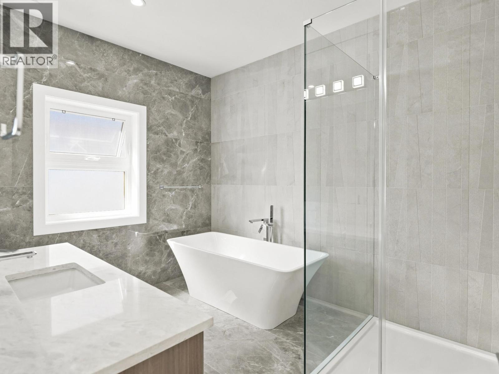 11911 Dunavon Place, Richmond, British Columbia  V7E 3Y1 - Photo 22 - R3103162