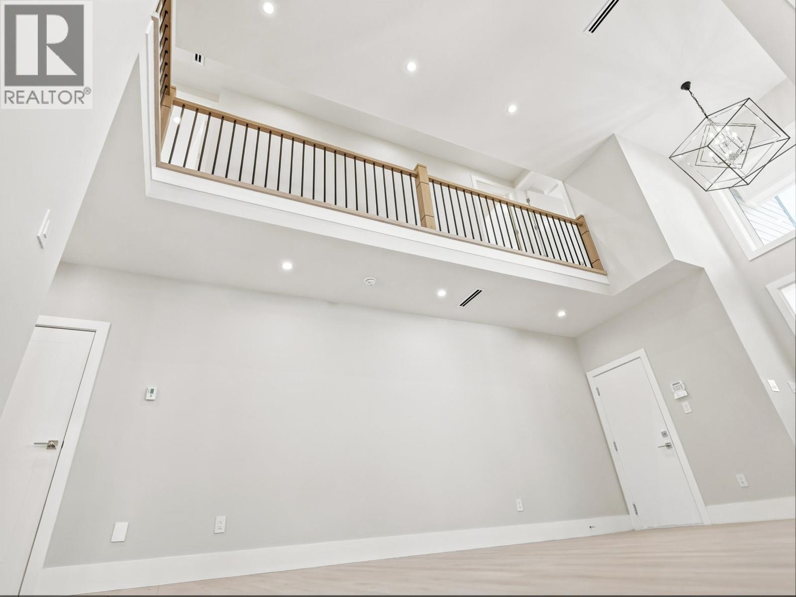 11911 Dunavon Place, Richmond, British Columbia  V7E 3Y1 - Photo 5 - R3103162