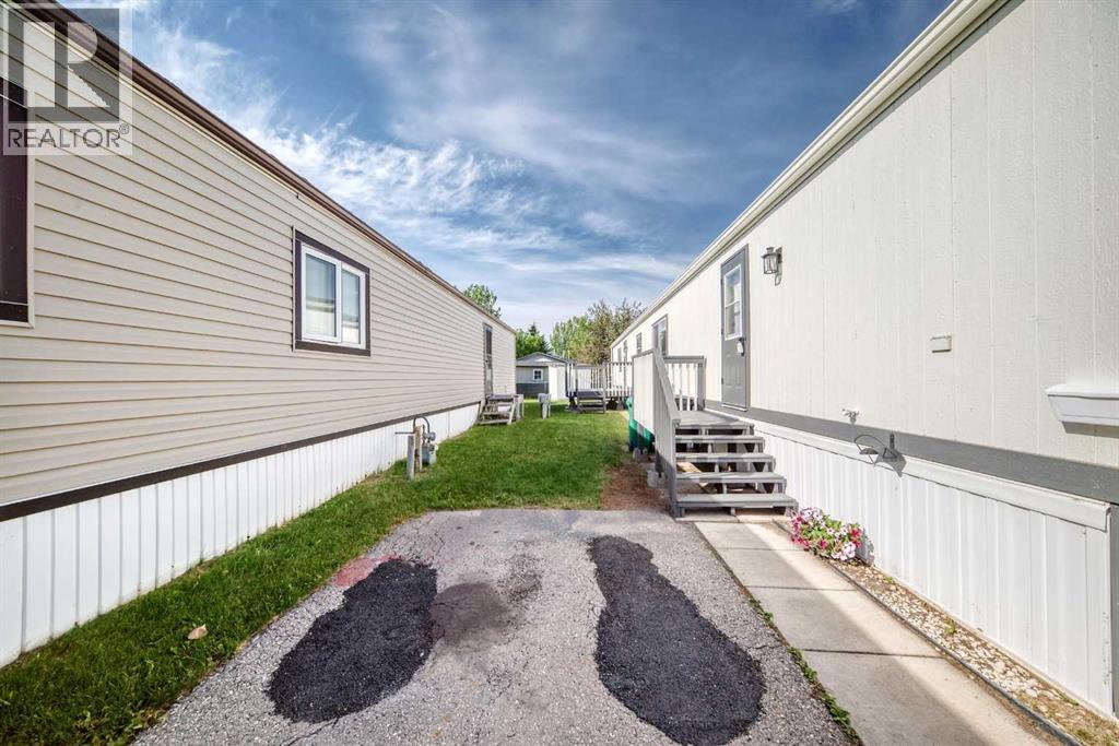 320, 1101 84 Street Ne, Calgary, Alberta  T2A 7X2 - Photo 4 - A2323372