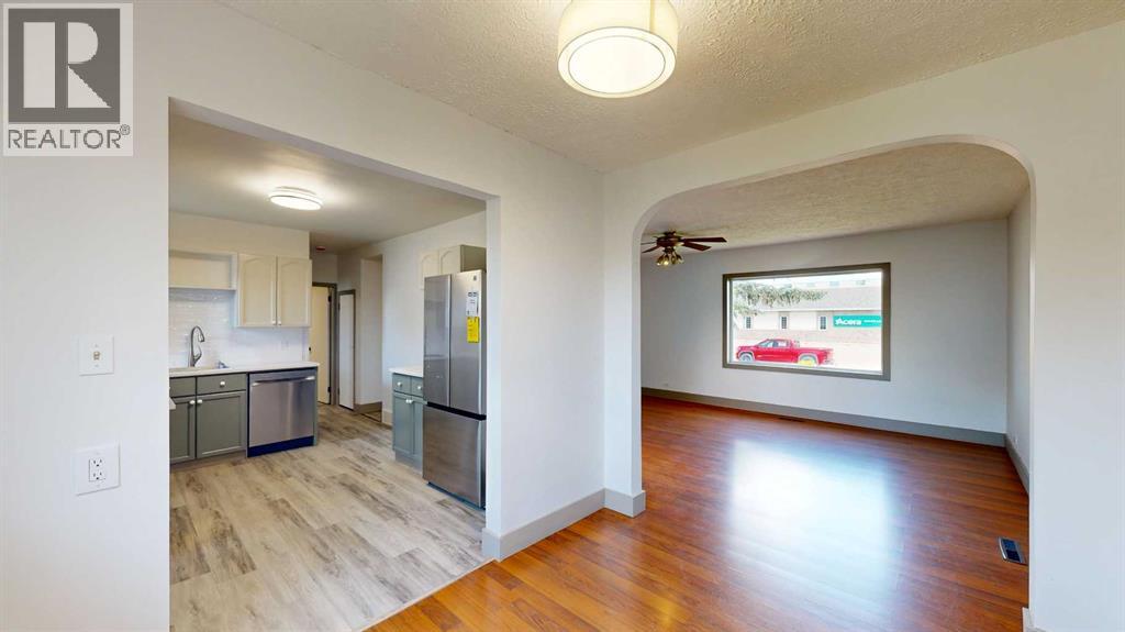 4707 51 Avenue, Stettler, Alberta  T4K 1A3 - Photo 7 - A2324158